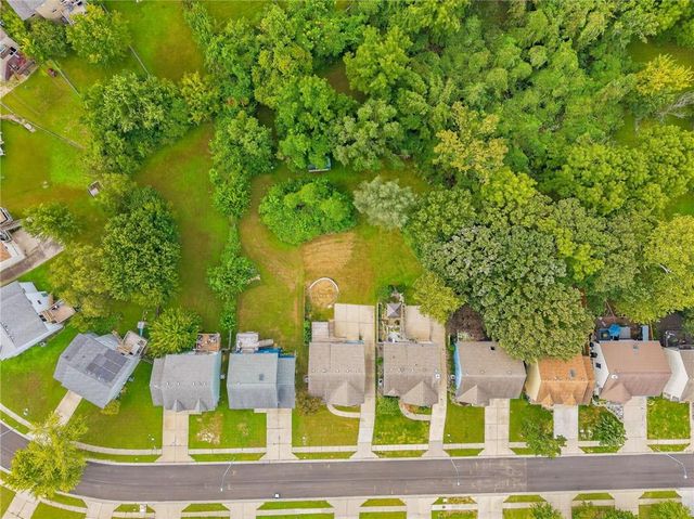 929 NW 63rd Street, Kansas City, MO 64118