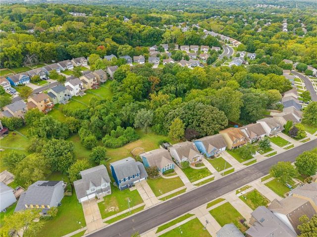 929 NW 63rd Street, Kansas City, MO 64118