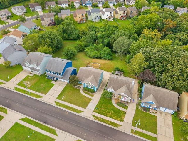 929 NW 63rd Street, Kansas City, MO 64118