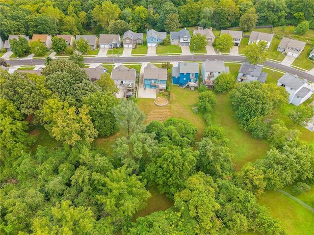 929 NW 63rd Street, Kansas City, MO 64118