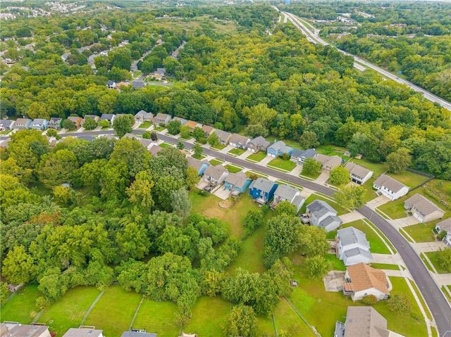 929 NW 63rd Street, Kansas City, MO 64118