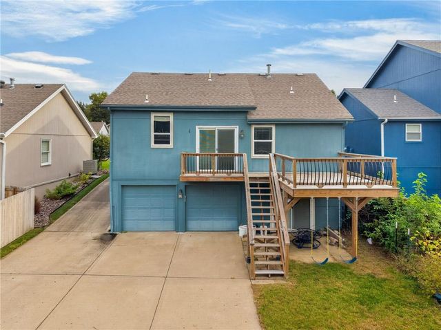 929 NW 63rd Street, Kansas City, MO 64118