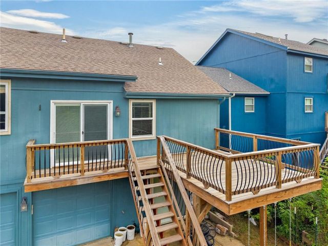 929 NW 63rd Street, Kansas City, MO 64118