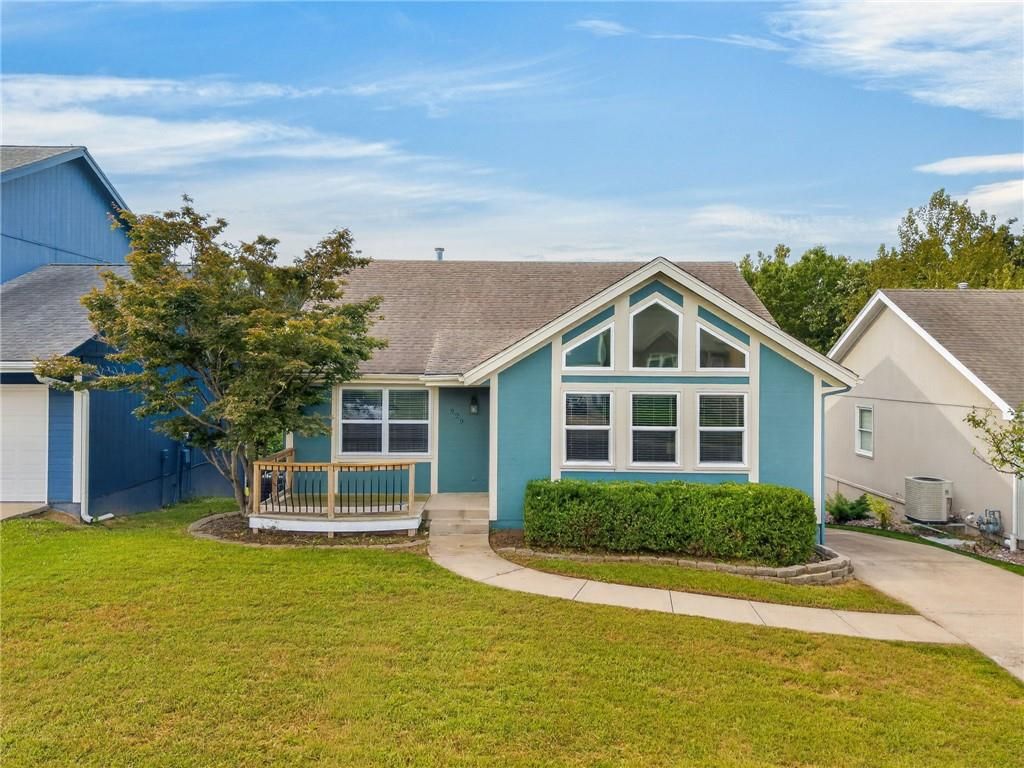 929 NW 63rd Street, Kansas City, MO 64118