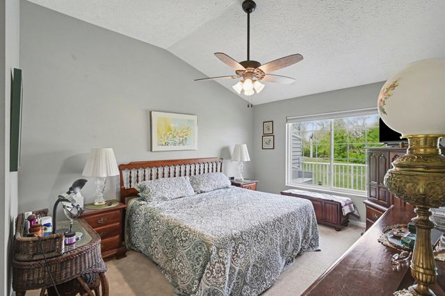 512 Shadow Ridge Drive, Highland Heights, KY 41076