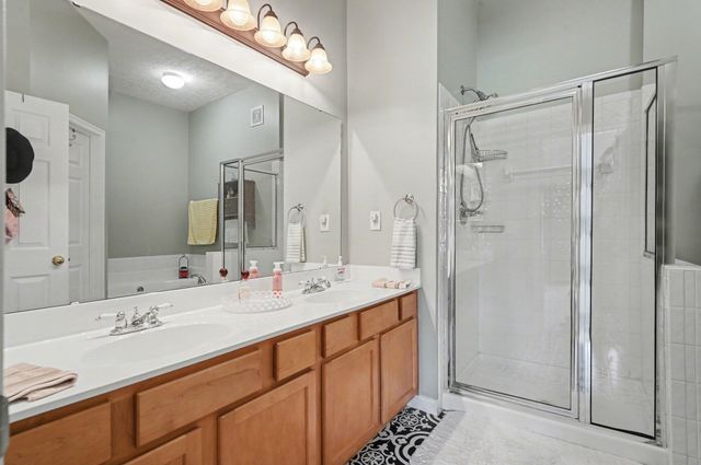 512 Shadow Ridge Drive, Highland Heights, KY 41076