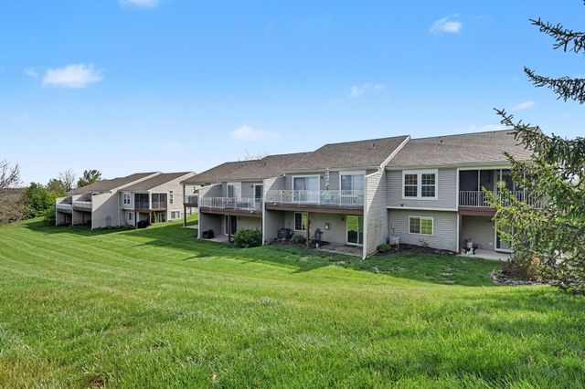 512 Shadow Ridge Drive, Highland Heights, KY 41076