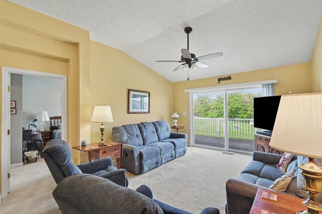 512 Shadow Ridge Drive, Highland Heights, KY 41076