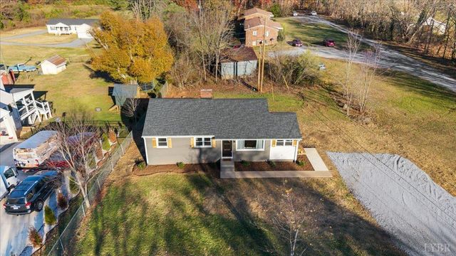 2209 Grit Road, Hurt, VA 24563