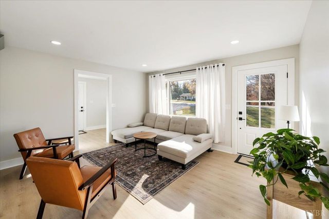 2209 Grit Road, Hurt, VA 24563