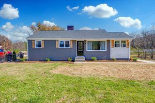 2209 Grit Road, Hurt, VA 24563