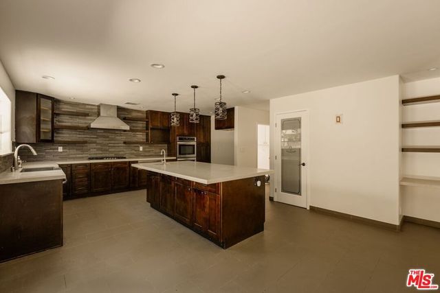 17323 San Jose Street, Los Angeles, CA 91344