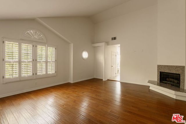 17323 San Jose Street, Los Angeles, CA 91344