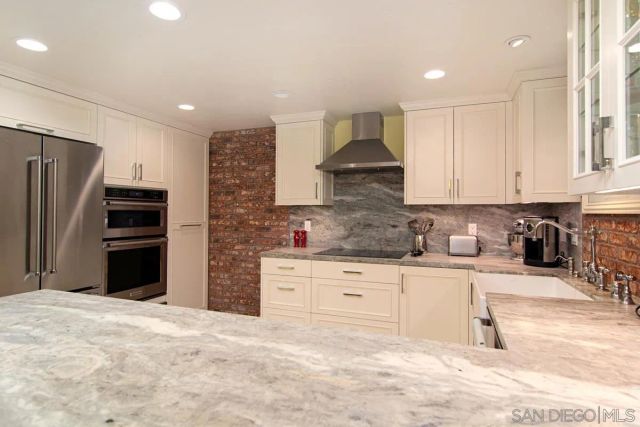 7635 Eads 307, La Jolla, CA 92037