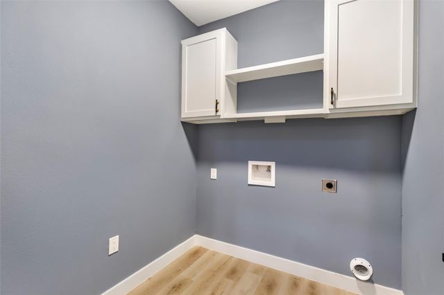 26707 Apache Trail, Magnolia, TX 77354