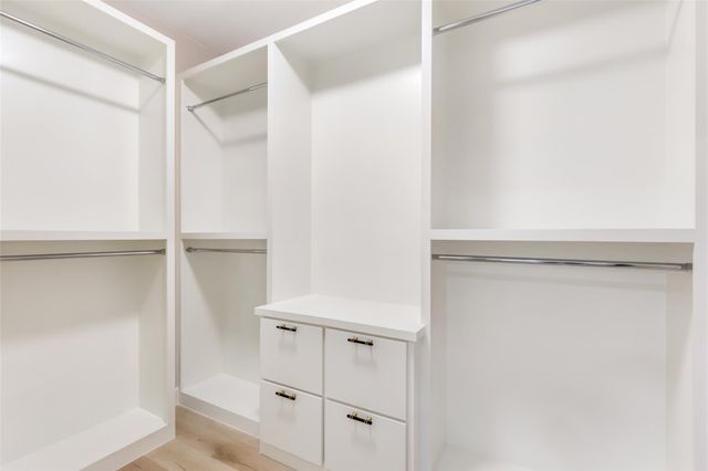 26707 Apache Trail, Magnolia, TX 77354