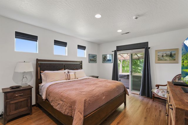 2217 S Lloyd Ct, Spokane, WA 99223