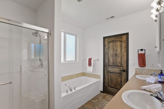 2217 S Lloyd Ct, Spokane, WA 99223
