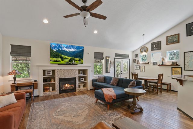2217 S Lloyd Ct, Spokane, WA 99223