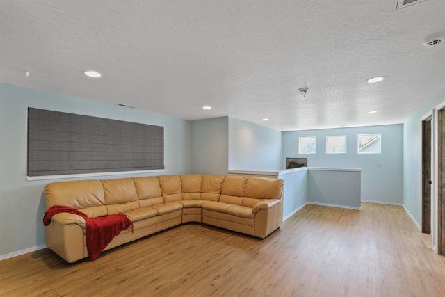 2217 S Lloyd Ct, Spokane, WA 99223