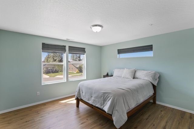 2217 S Lloyd Ct, Spokane, WA 99223