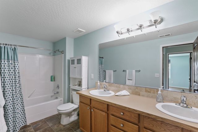 2217 S Lloyd Ct, Spokane, WA 99223