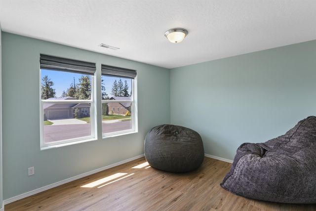 2217 S Lloyd Ct, Spokane, WA 99223