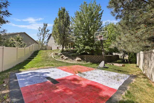 2217 S Lloyd Ct, Spokane, WA 99223