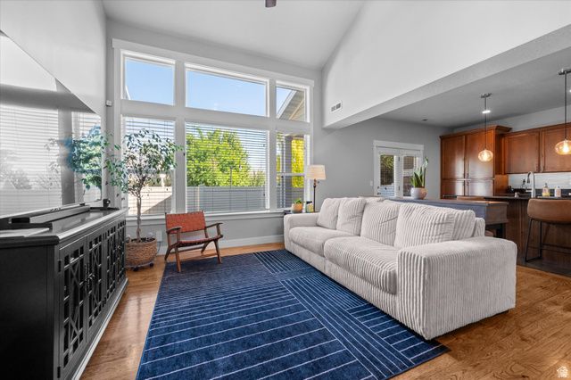 124 E MAHOGANY VIEW CT, Draper, UT 84020