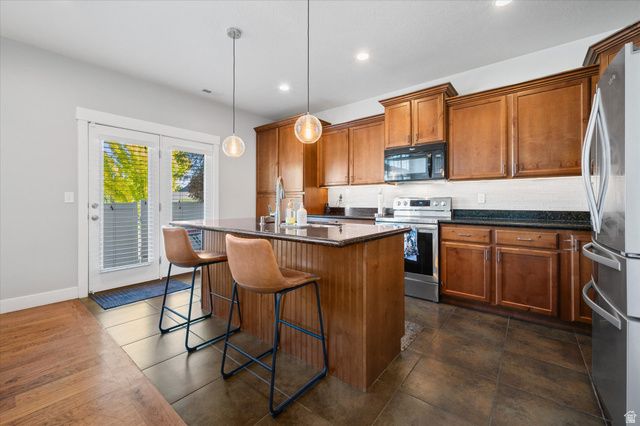 124 E MAHOGANY VIEW CT, Draper, UT 84020