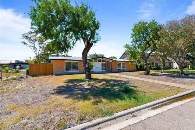 3445 Floyd St, Corpus Christi, TX 78411