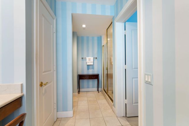 1100 Uptown Park Boulevard 23, Houston, TX 77056