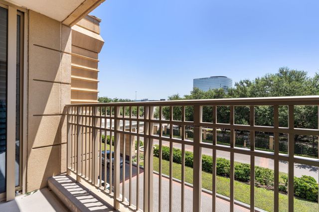 1100 Uptown Park Boulevard 23, Houston, TX 77056