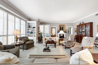 1100 Uptown Park Boulevard 23, Houston, TX 77056