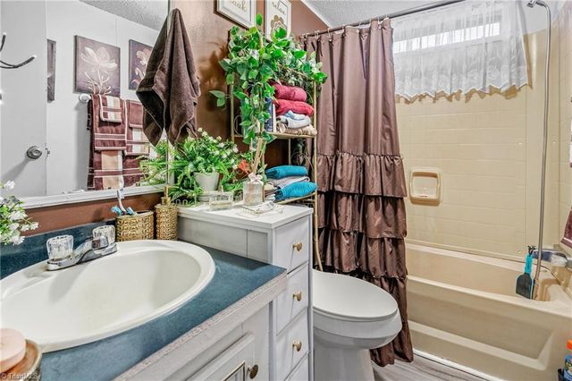 3402 Nc Highway 62, Liberty, NC 27298