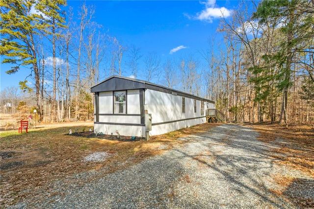 3402 Nc Highway 62, Liberty, NC 27298