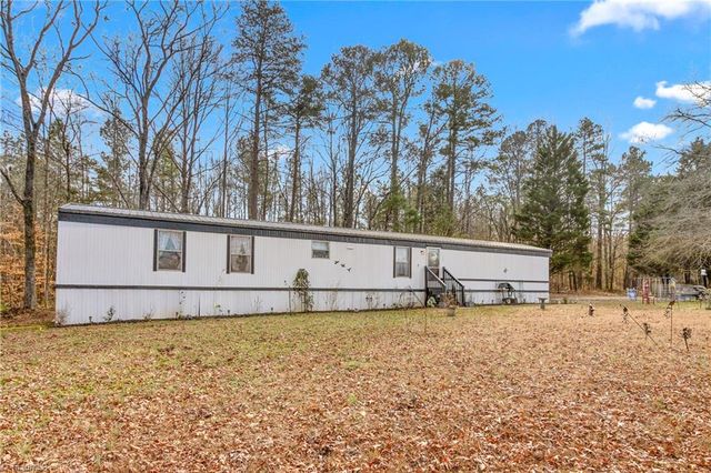 3402 Nc Highway 62, Liberty, NC 27298