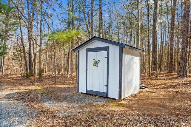 3402 Nc Highway 62, Liberty, NC 27298