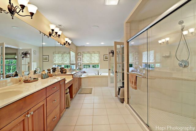 1606 Tecumseh Drive, Mchenry, IL 60050