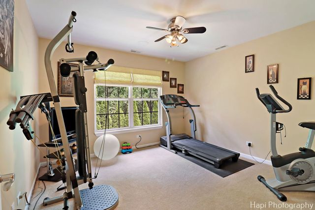 1606 Tecumseh Drive, Mchenry, IL 60050