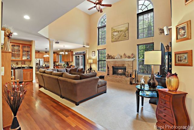 1606 Tecumseh Drive, Mchenry, IL 60050