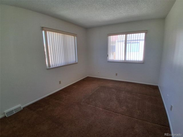 1135 S Oneida Street A, Denver, CO 80224