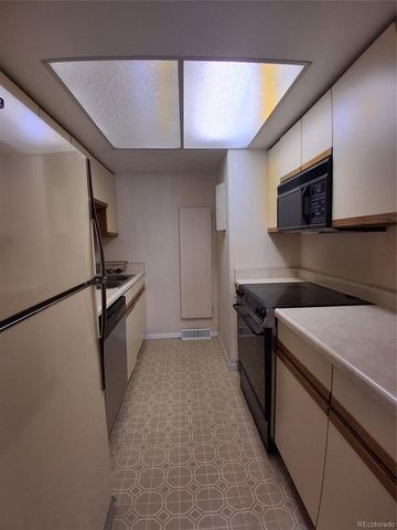 1135 S Oneida Street A, Denver, CO 80224