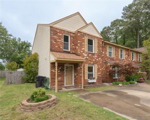 3906 Wyckoff DR, Virginia Beach, VA 23452