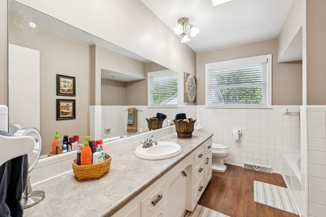 126 Oak Hill Dr, Lebanon, TN 37087