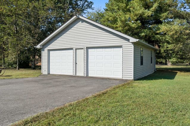 126 Oak Hill Dr, Lebanon, TN 37087