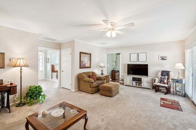 126 Oak Hill Dr, Lebanon, TN 37087