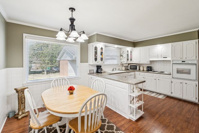 126 Oak Hill Dr, Lebanon, TN 37087