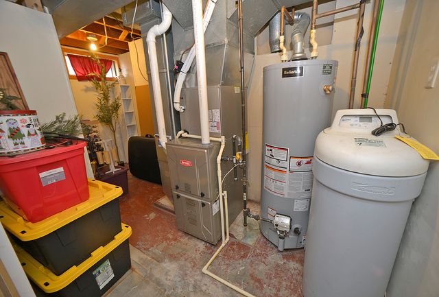 1435 Price Street, Ottawa, IL 61350