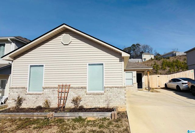 8804 ROCKHAMPTON DRIVE, Leeds, AL 35094